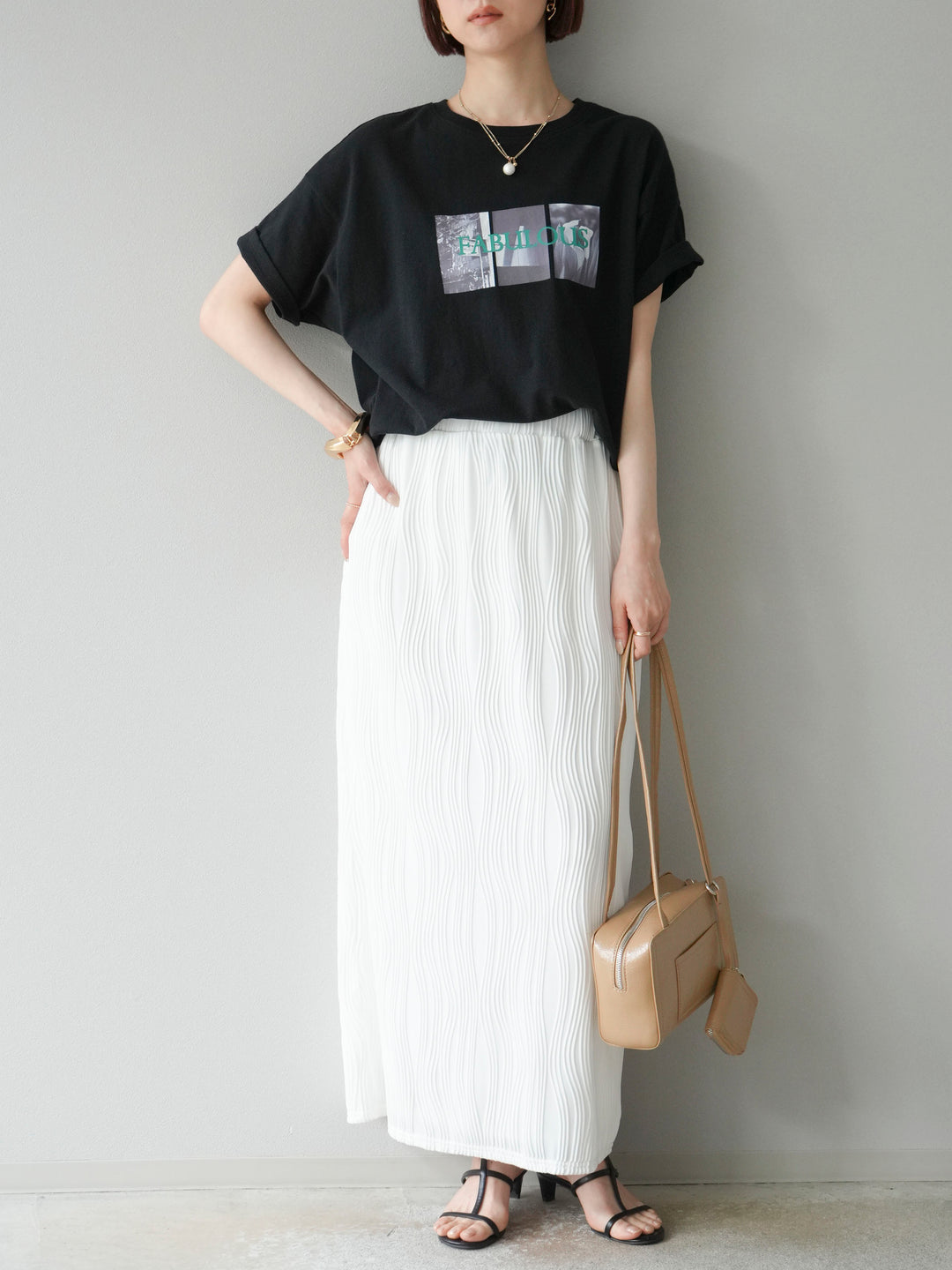 [SET]ネオンロゴコラージュフォトプリントオーバーTシャツ+ウェーブパイピングタイトスカート(2set)