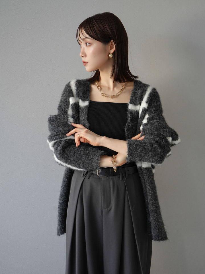 [預訂] 毛絨格紋開襟衫/炭灰