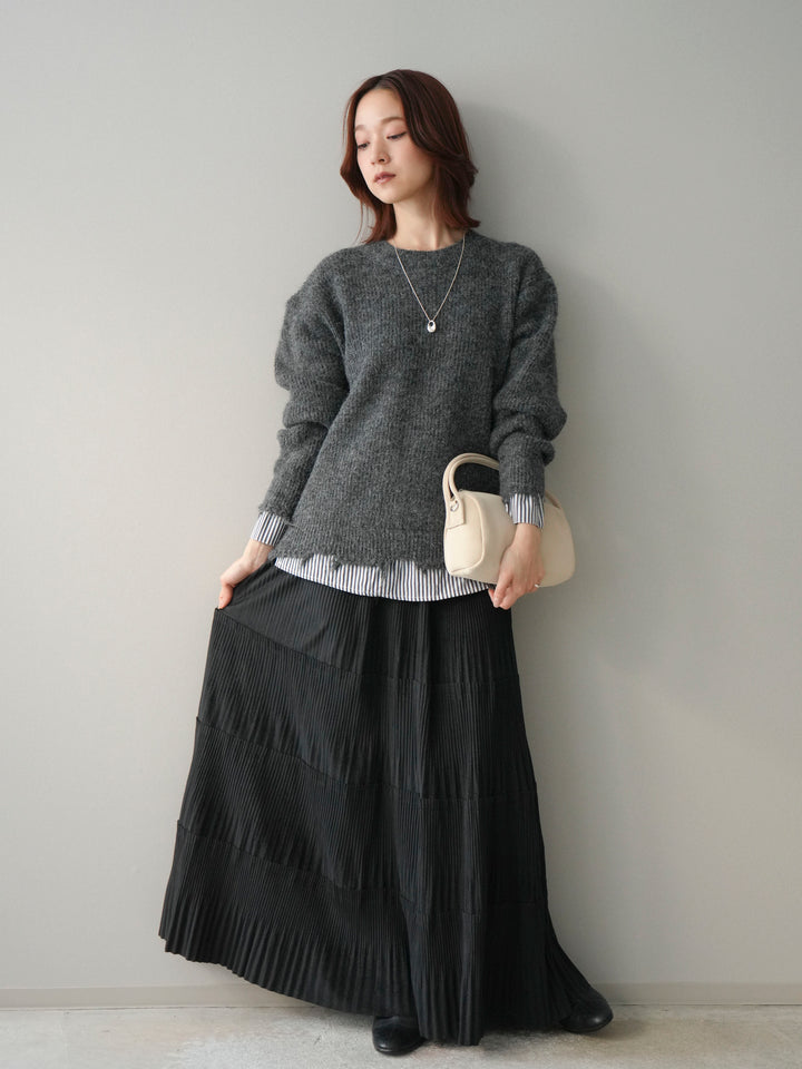 [予約]型押しスエードティアードプリーツスカート/black
