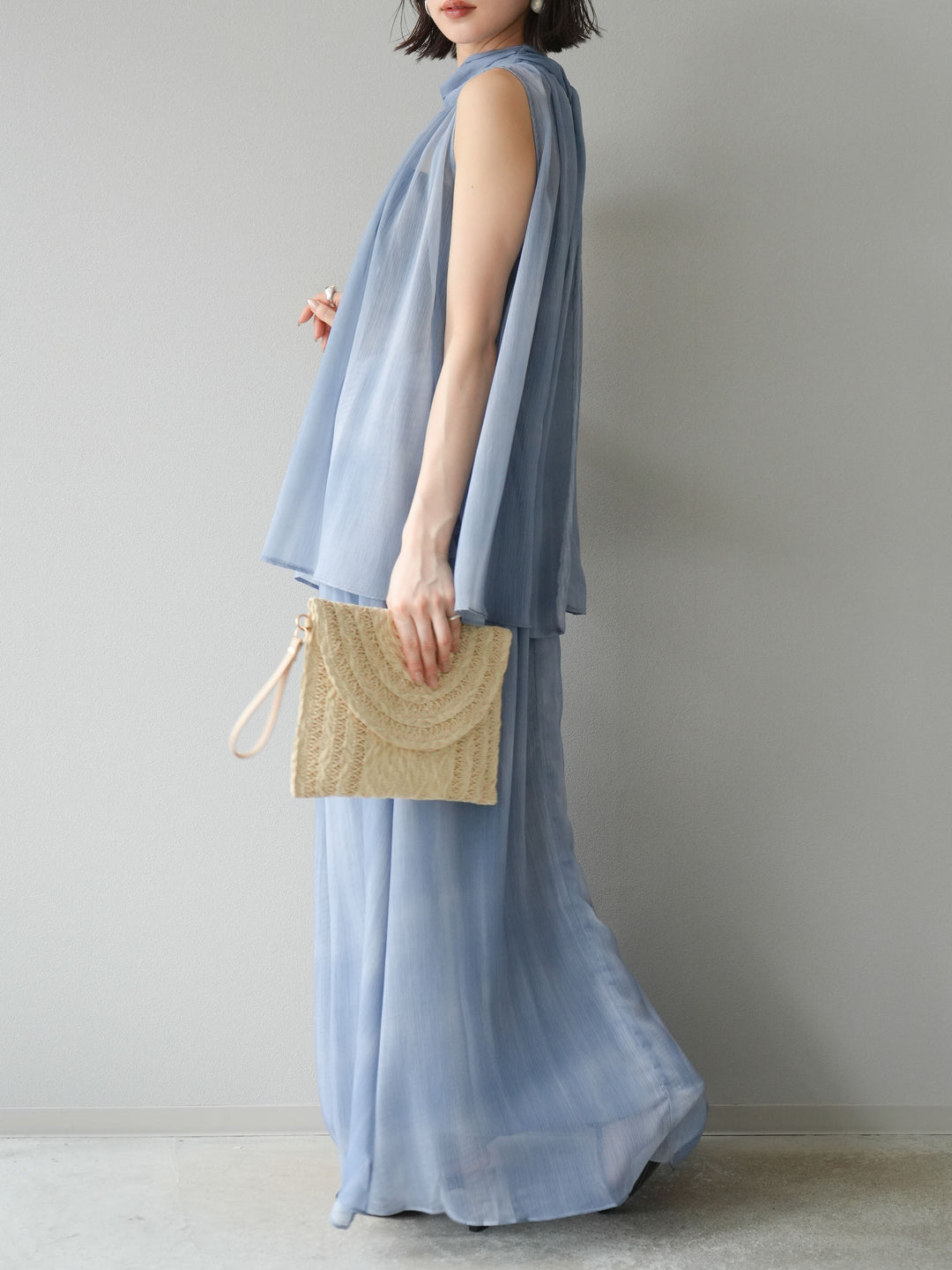 [SET]ニュアンスシアーホルターネックブラウス+ニュアンスシアーフレアスカート(2set)
