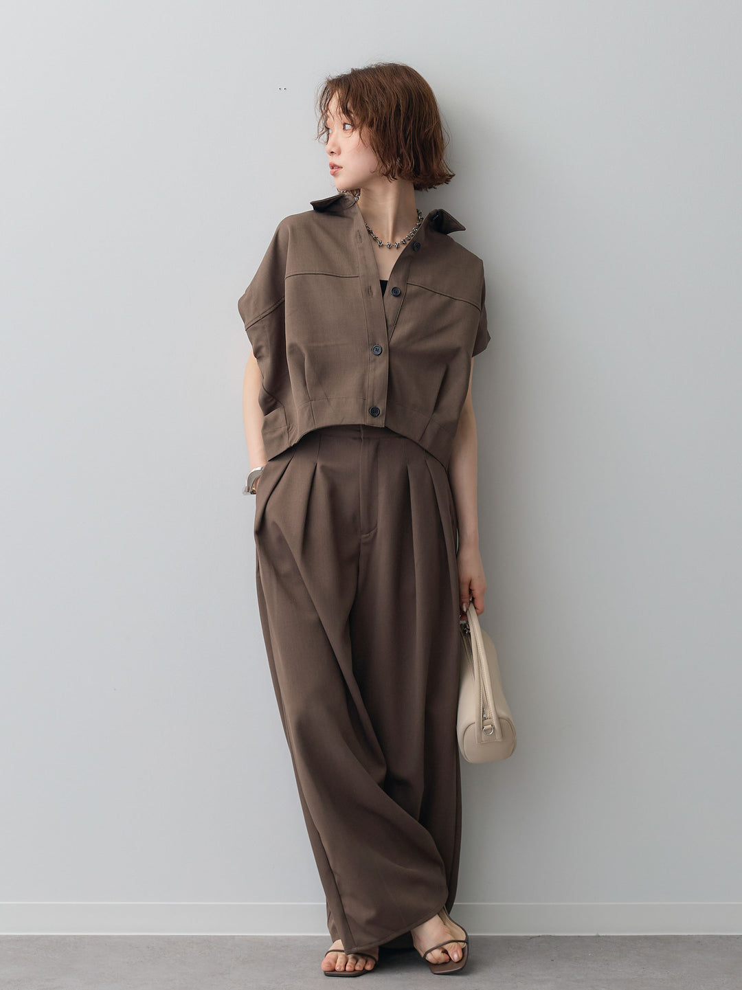 【套裝】縐綢燈籠無袖襯衫 + 縐綢闊腿褲（兩件套）