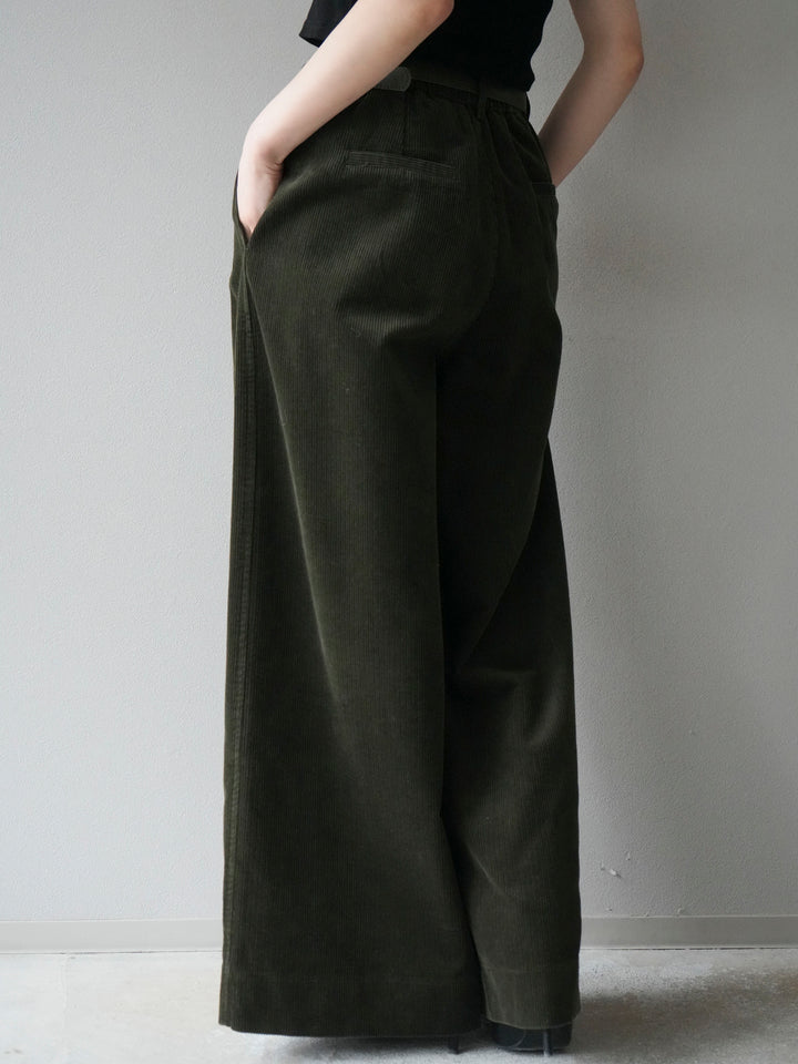 [予約]ベルト付コーデュロイワイドパンツ/green