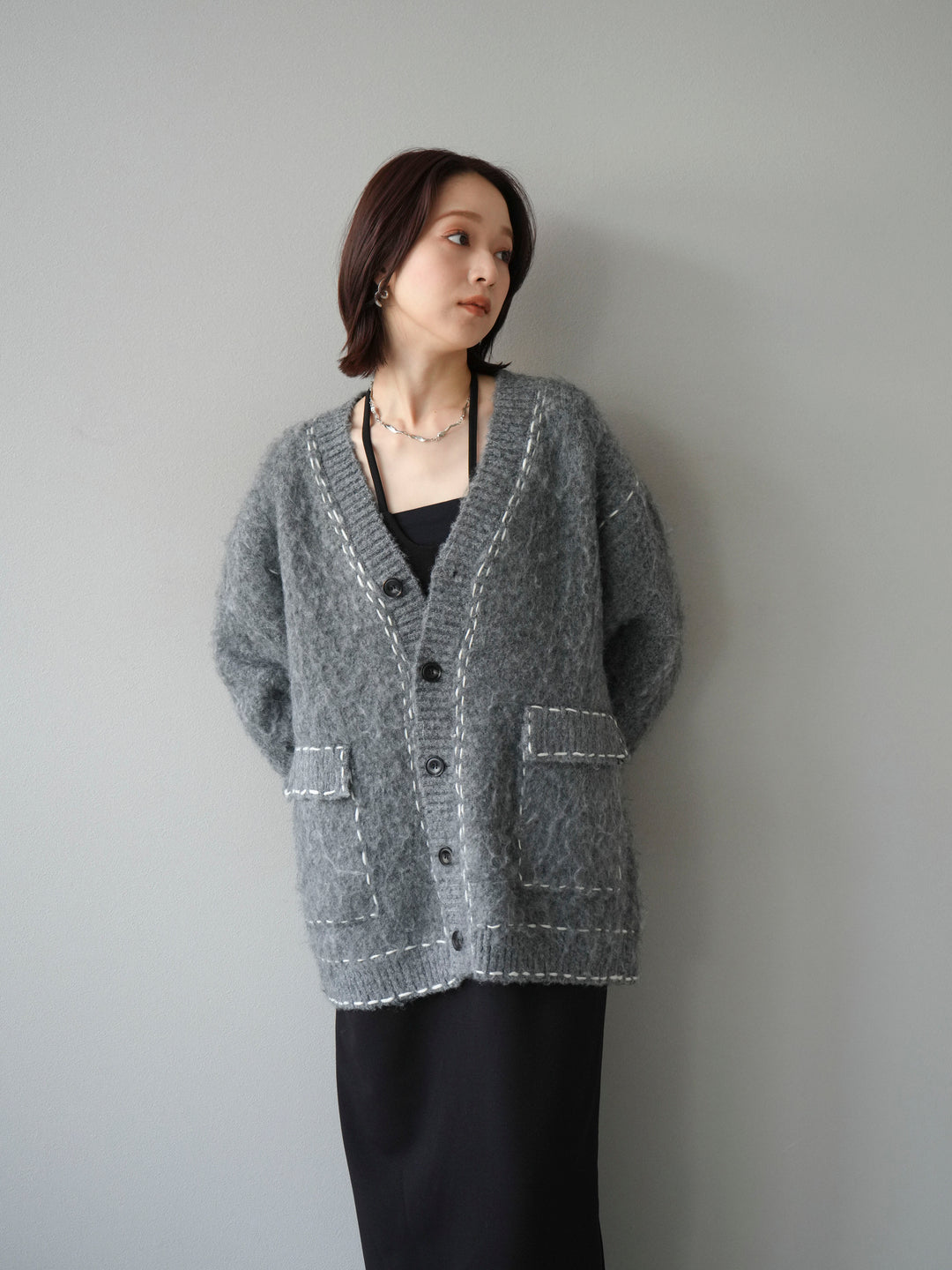 [予約]ステッチVネックニットカーディガン/グレー