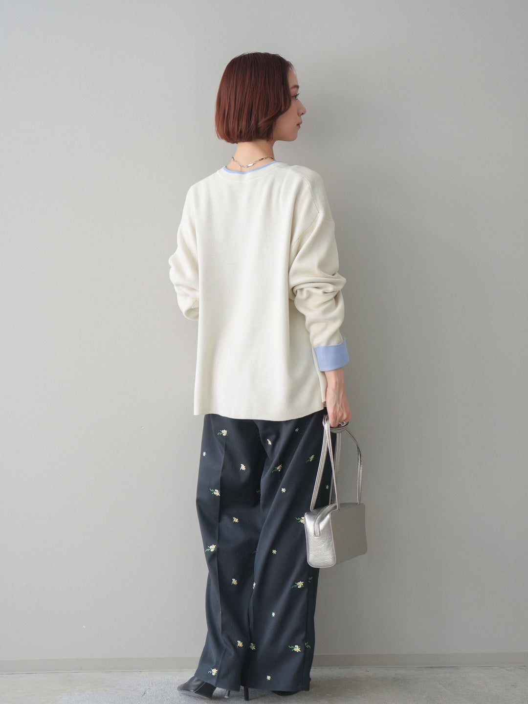 [予約]フラワー刺繍タックパンツ/navy