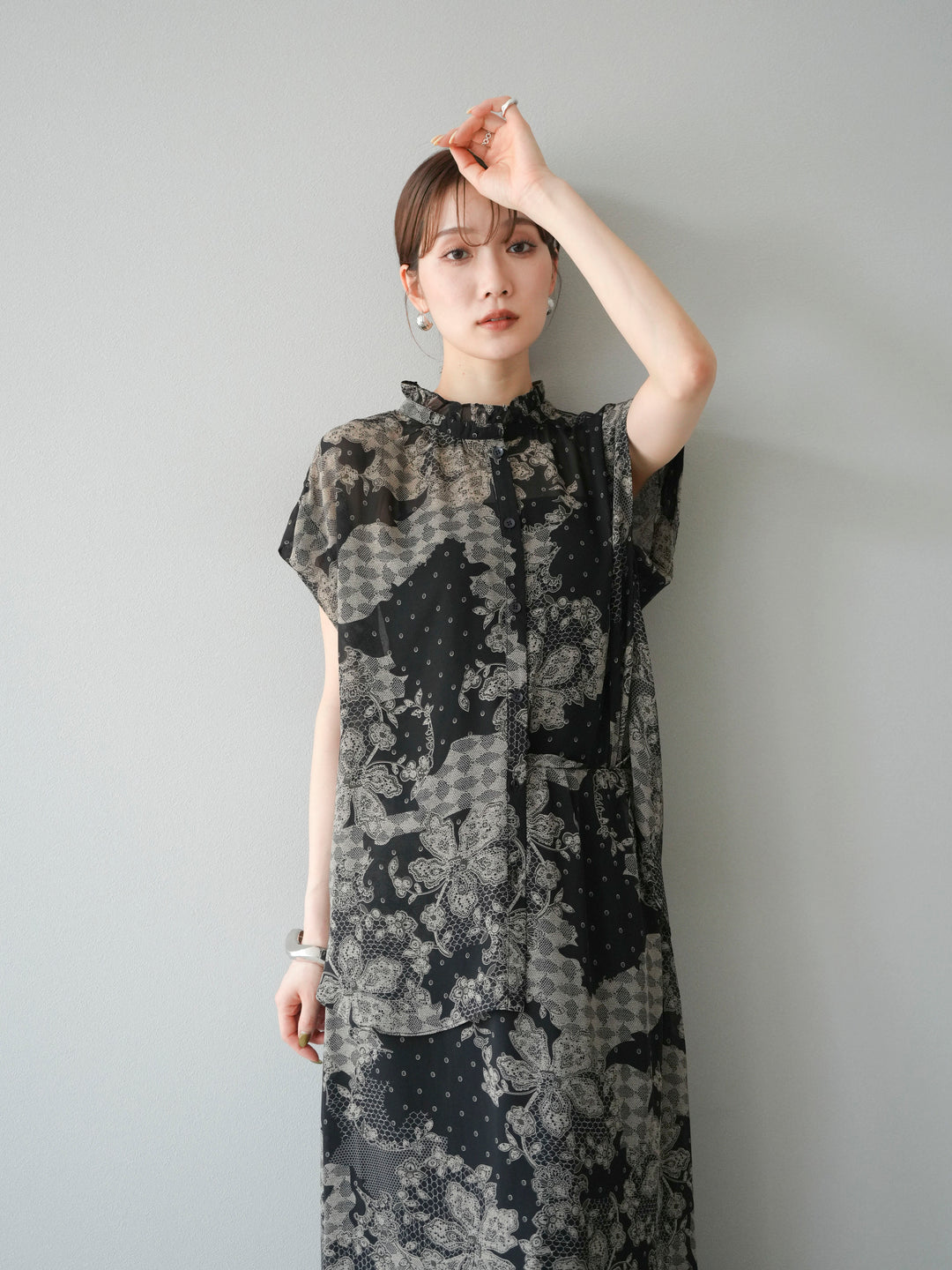 [SET] 花朵圖案法式袖襯衫 + 花朵圖案喇叭裙 (2 套)