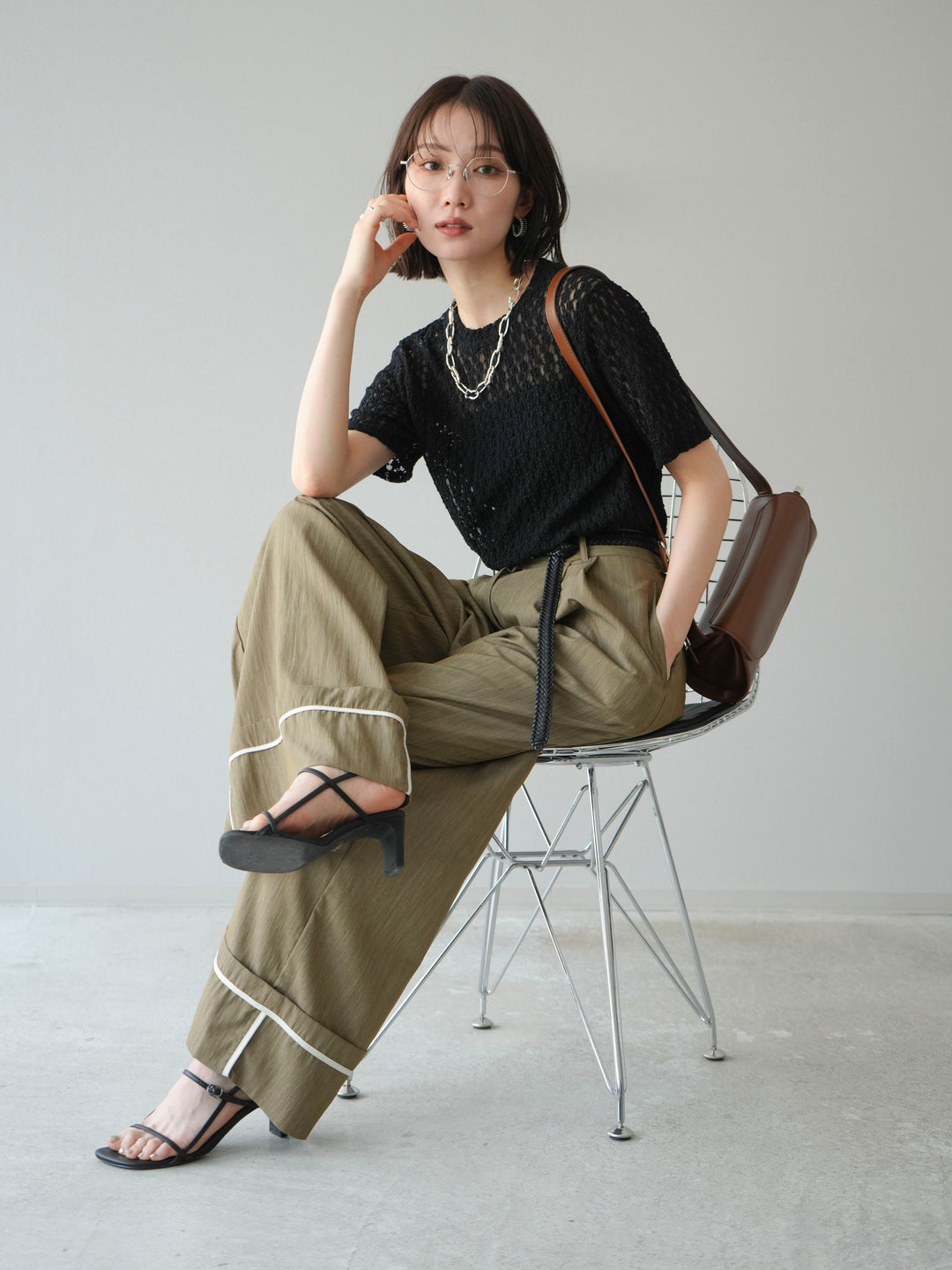 【預購】剪裁蕾絲T卹/黑色