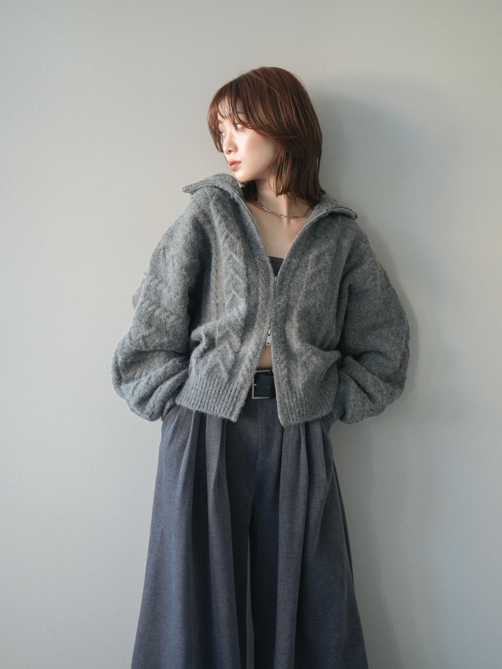 [予約]ケーブル編みハイネックZIPニットカーディガン/gray