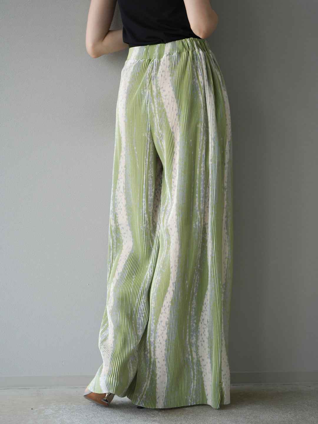 [予約]ニュアンスプリーツワイドパンツ/ライトグリーン