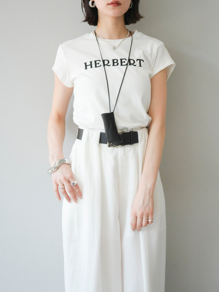 [予約]刺繍ロゴTシャツ＆レザーポーチネックレスSET /ホワイト