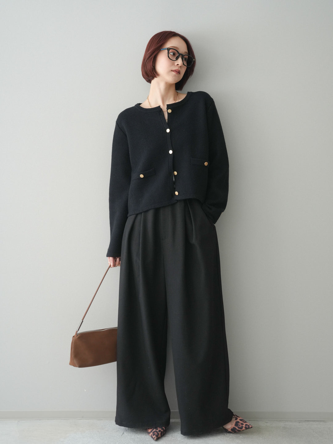 [SET]ゴールドボタンノーカラーニットジャケット+サテンベルトタックワイドパンツ(2set)
