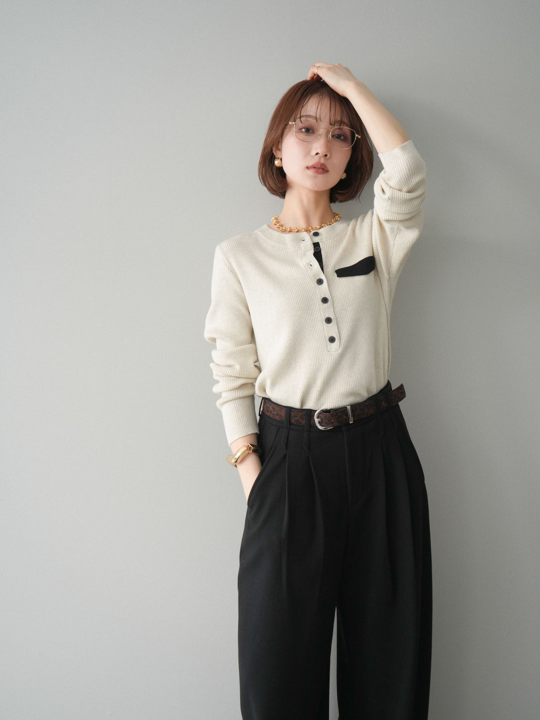 [SET]バイカラーデザインポケット配色ヘンリーネックニットソー+アニマル柄ベルト付きウールタッチワイドパンツ(2set)