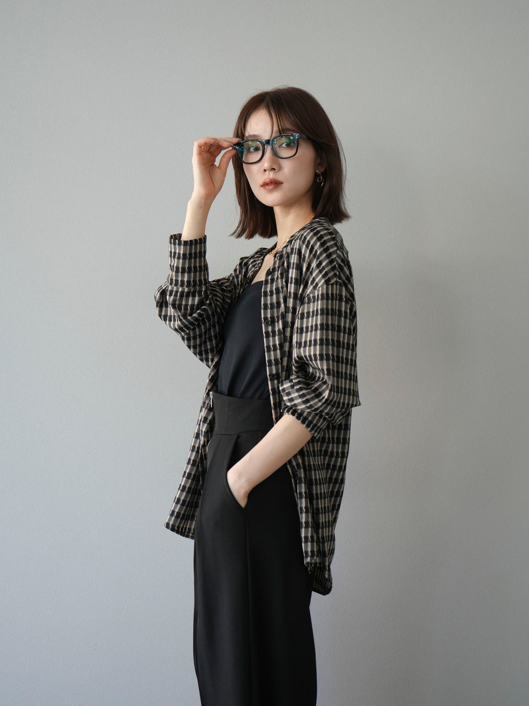 [予約]チェック柄2WAYスリーブバンドカラーシャツ/ベージュブラック