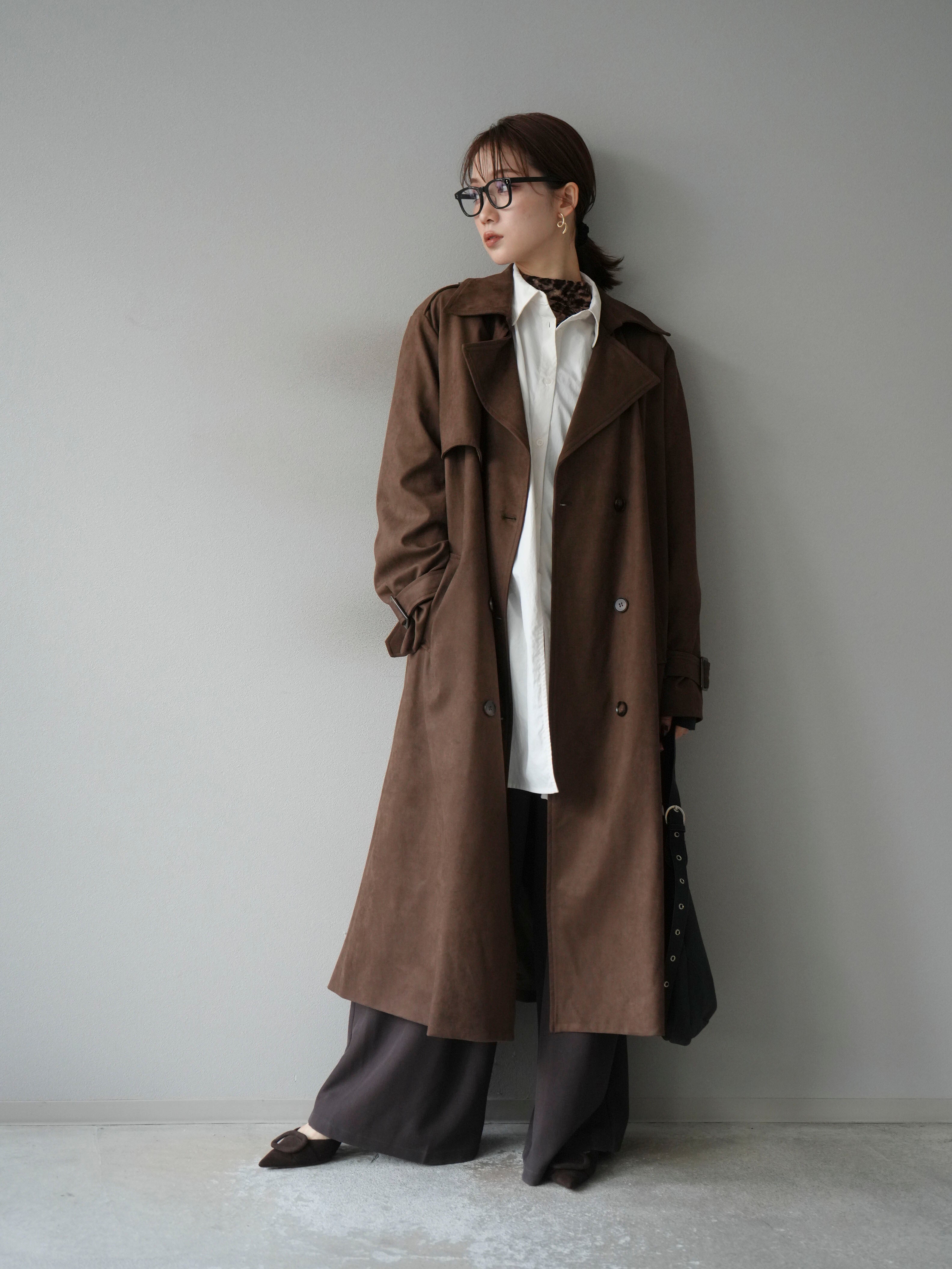 予約]スエードトレンチコート/ブラウン – Lumier
