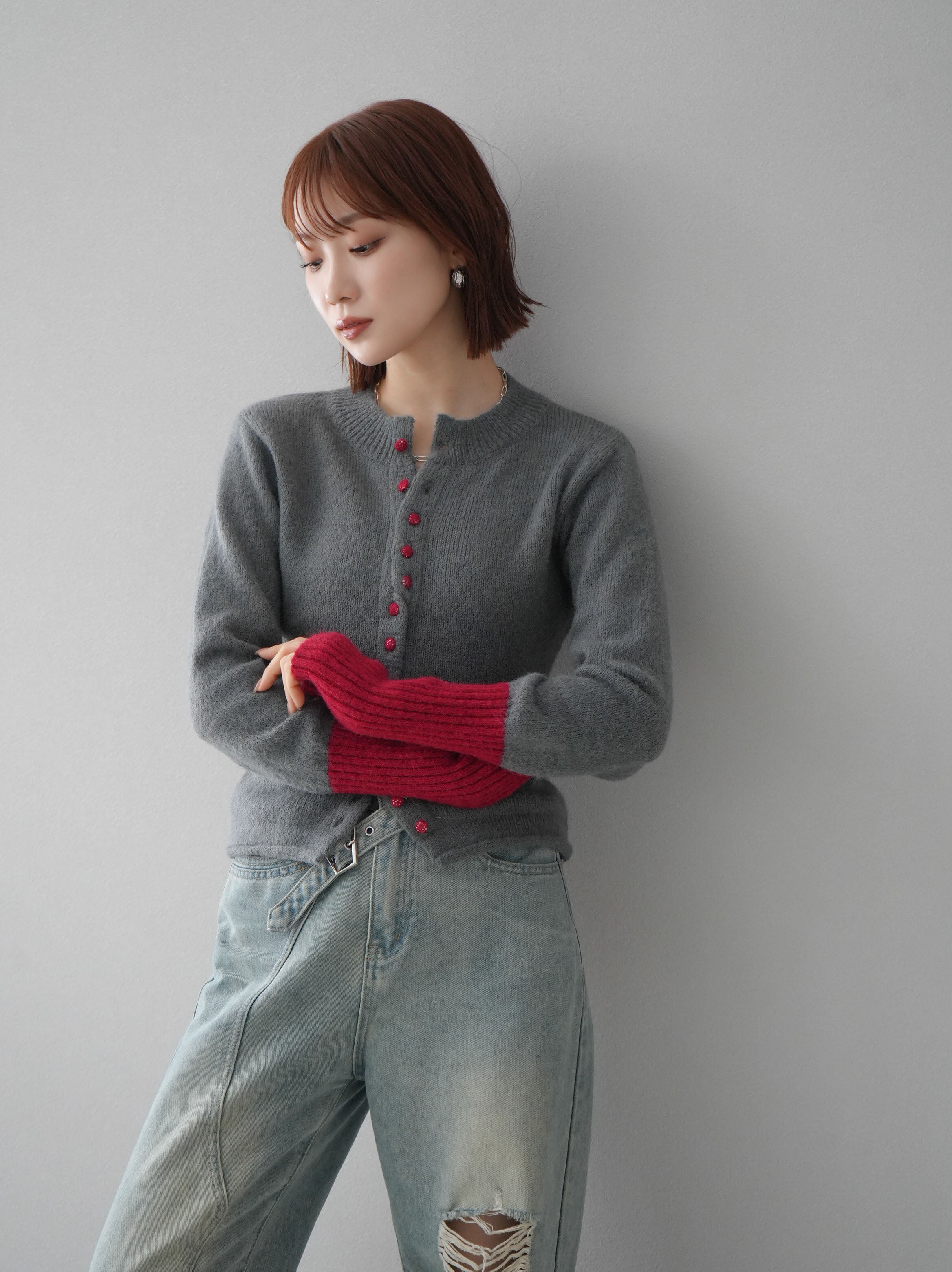 maio グレー カーディガン ボタン付き maio グレー カーディガン ボタン付き カーディガン ボタン付き