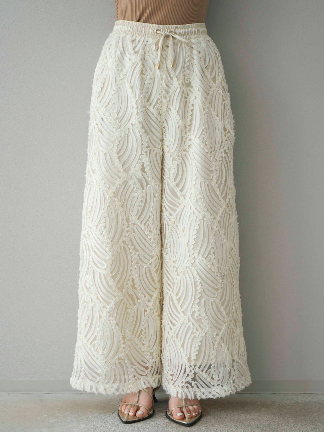 【預購】透視提花寬褲/象牙白