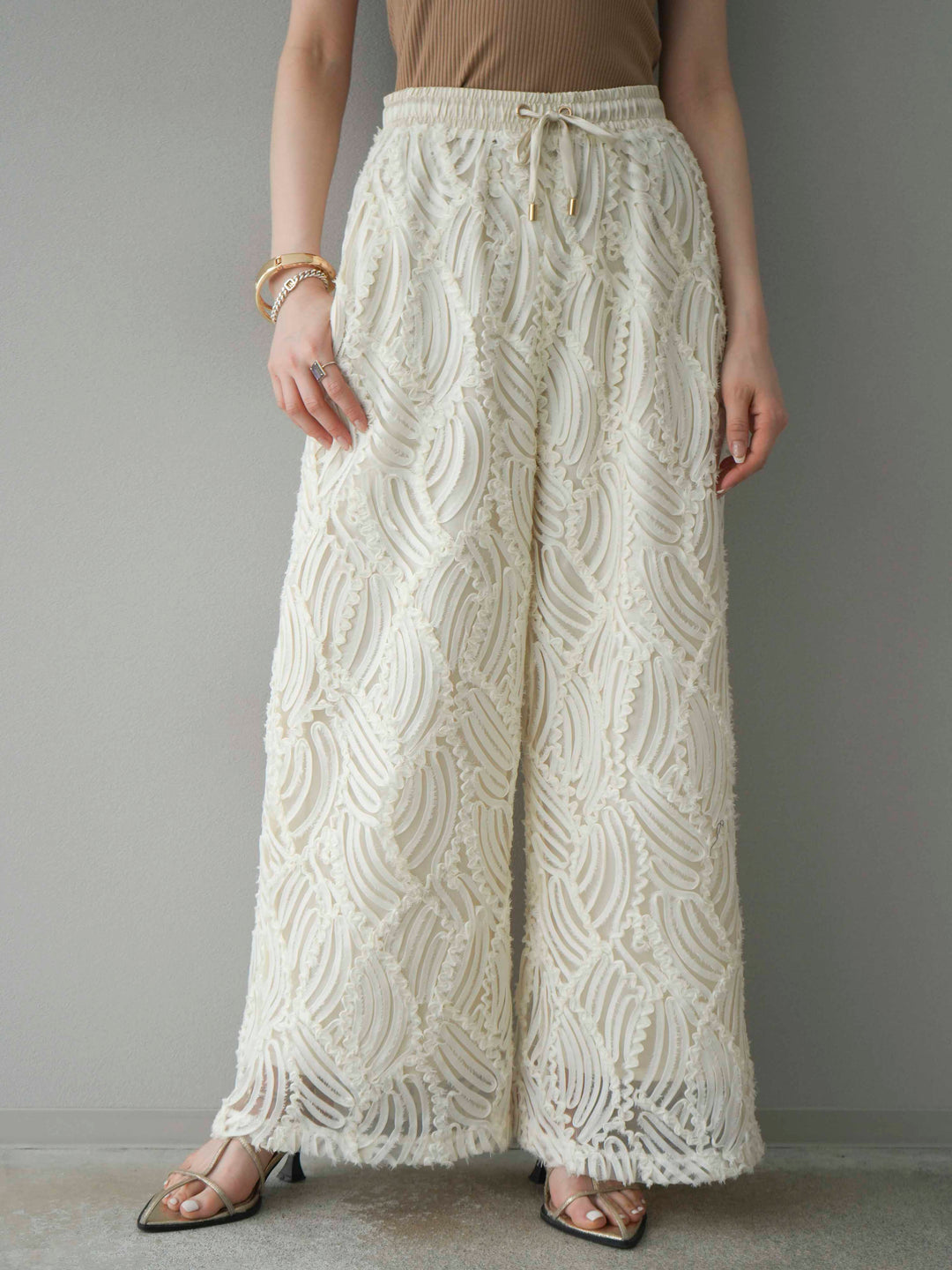 【預購】透視提花寬褲/象牙白