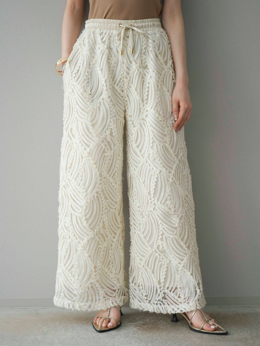 【預購】透視提花寬褲/象牙白