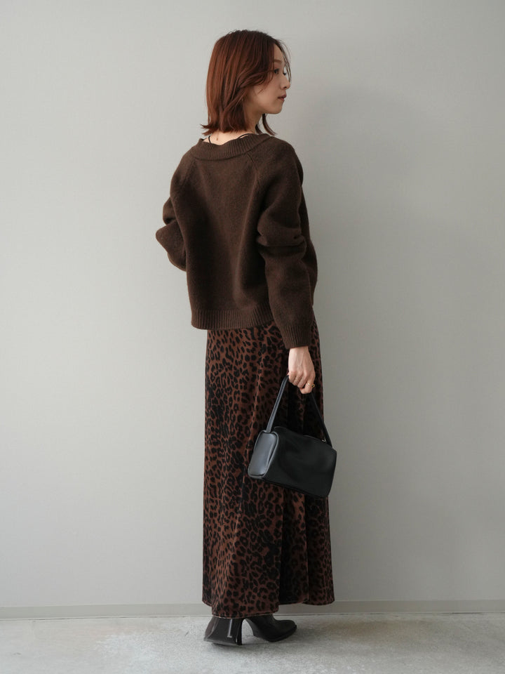 [SET]BIGボタンニットカーディガン+レオパードベロアナロースカート(2set)