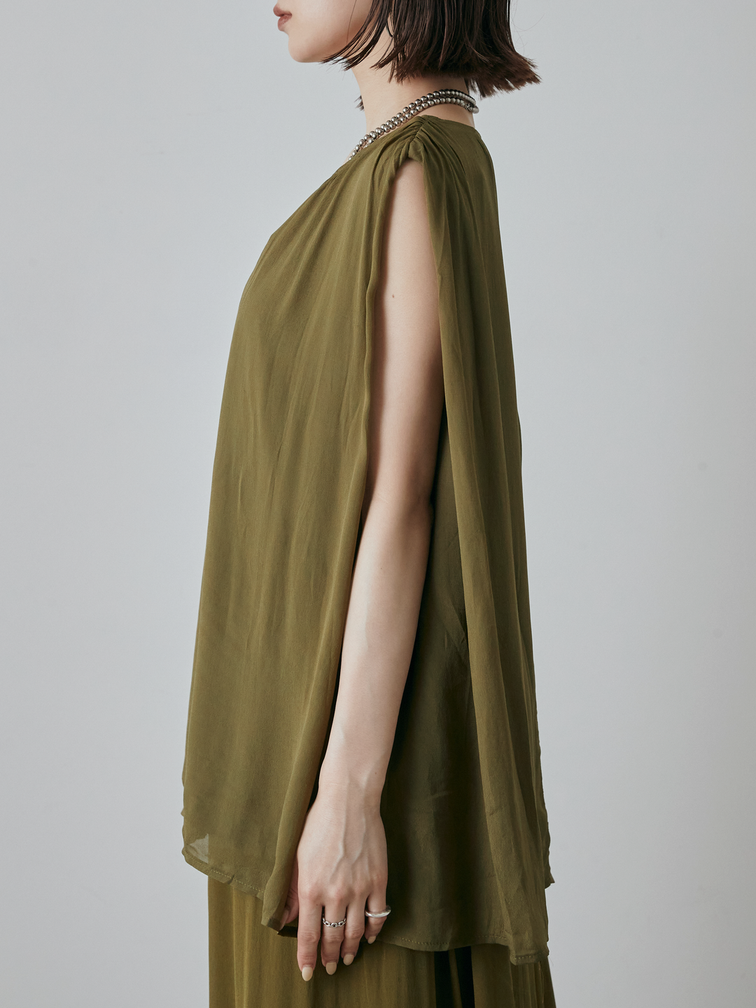 [預購] 透視褶肩襯衫/綠色