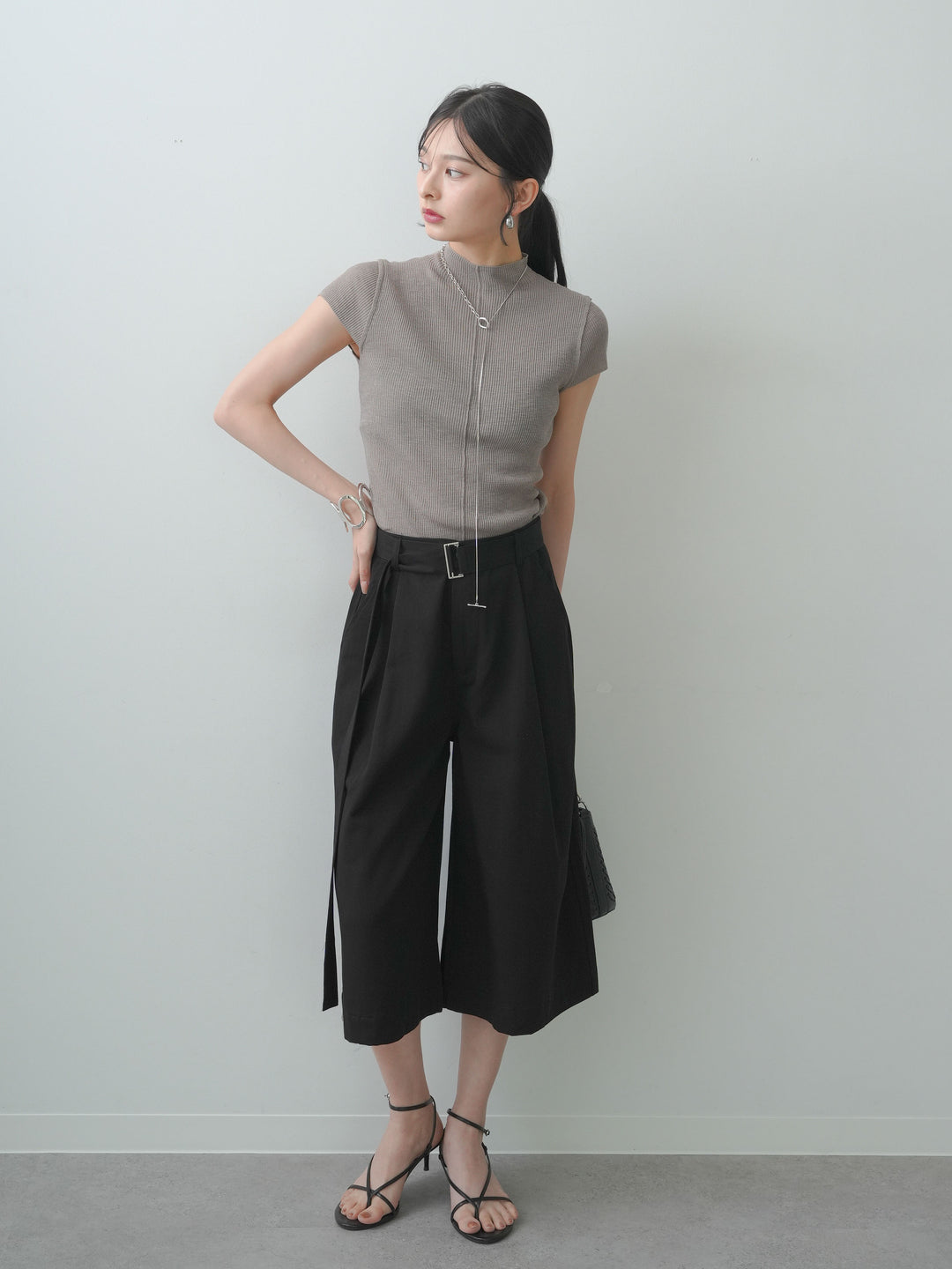 [SET]ベルトデザインタックミドルパンツ+ベルトデザインタックミドルパンツ(2set)