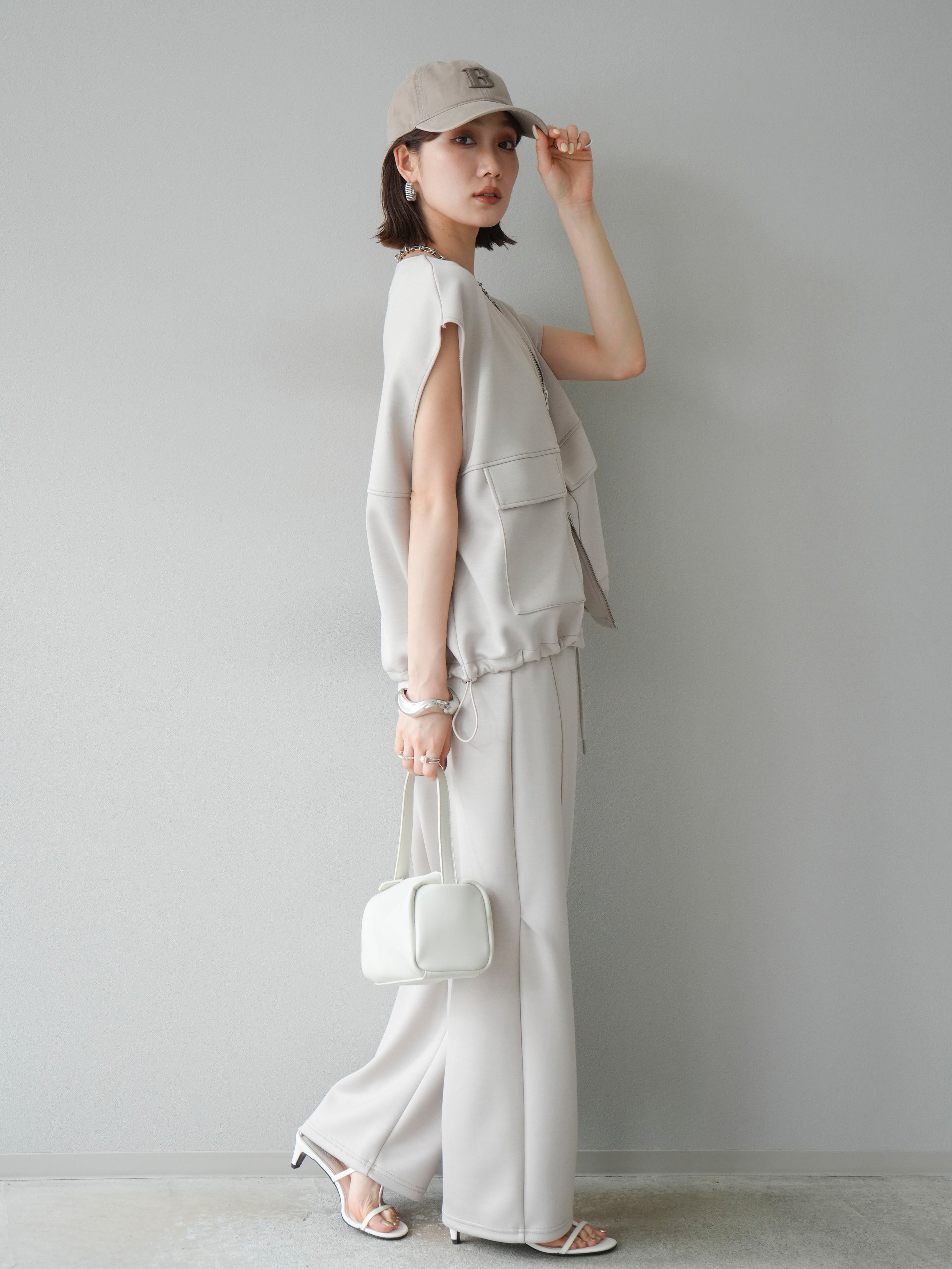 予約]ライトポンチカーブパンツ/エクリュ – Lumier