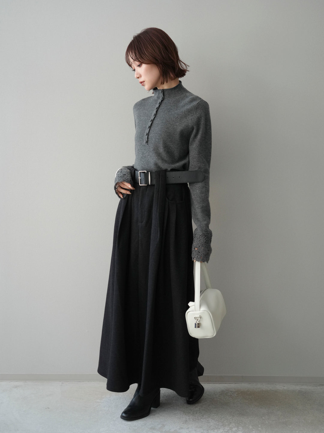 [SET]袖スカラップレースフロントボタンウールニットトップス+ベルト付きベルトループスカート(2set)