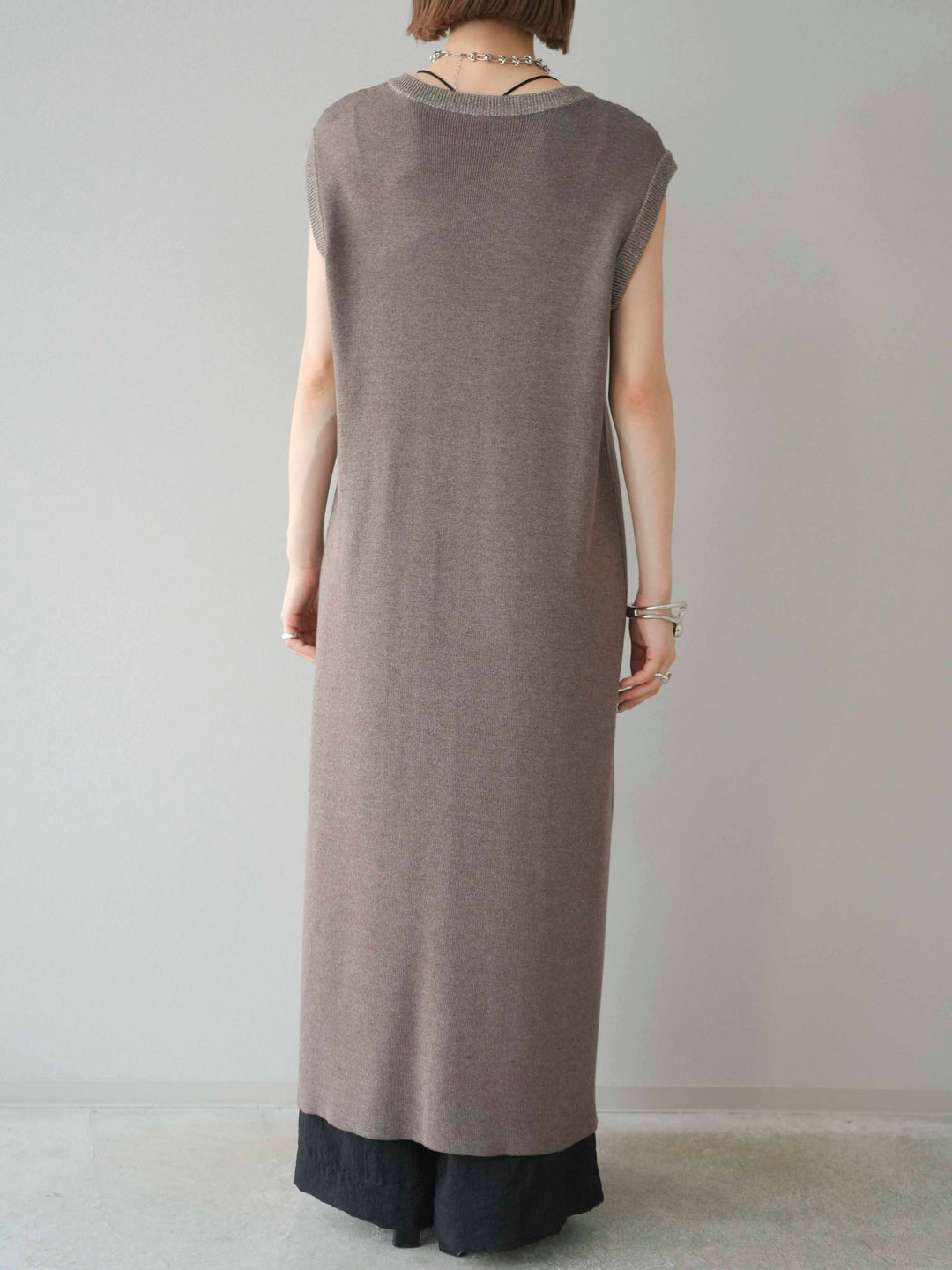 【預購】前開衩繩繡花針織洋裝/摩卡色