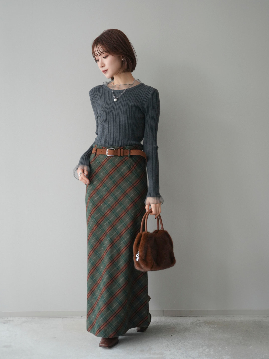 [SET]チュールドッキングリブニットトップス+ベルト付チェック柄ナロースカート(2set)