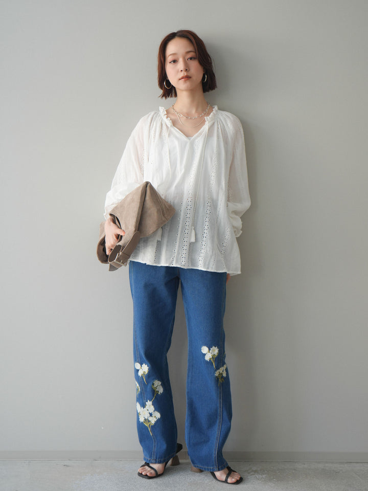 [予約]フラワー刺繍ストレートデニム/indigo