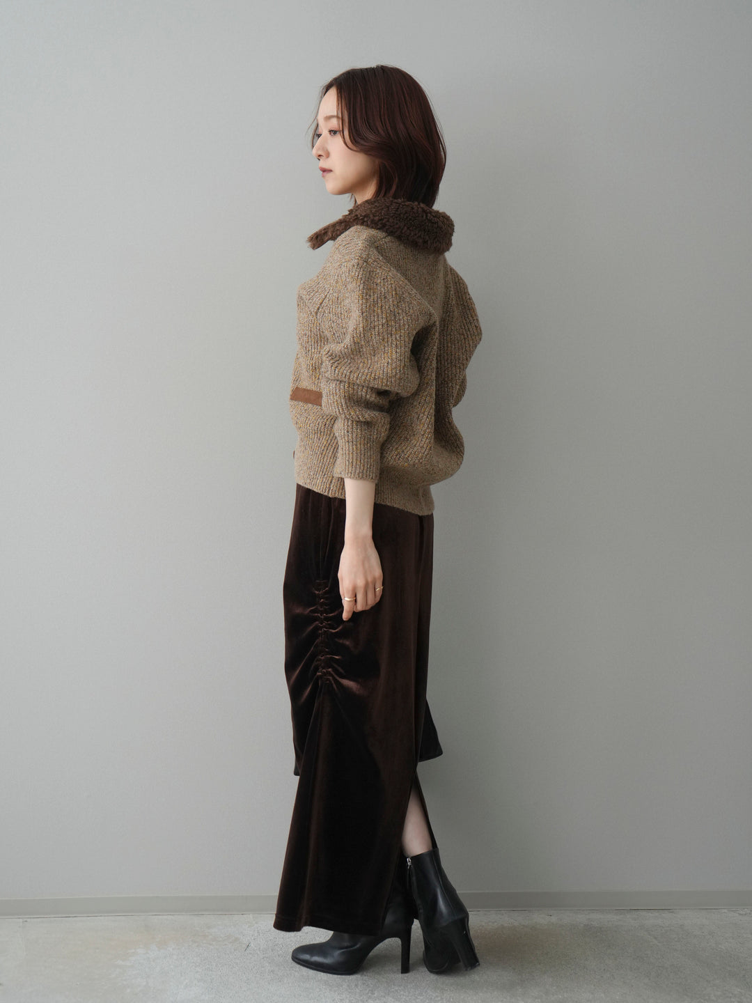 [SET]襟ボアミックスヤーンニットカーディガン+ギャザーベロアスカート(2set)