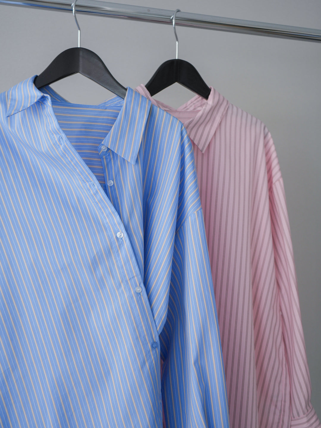 [SET]2wayルーズストライプシャツ+ベルト付キーホルダーモチーフワイドパンツ(2set)