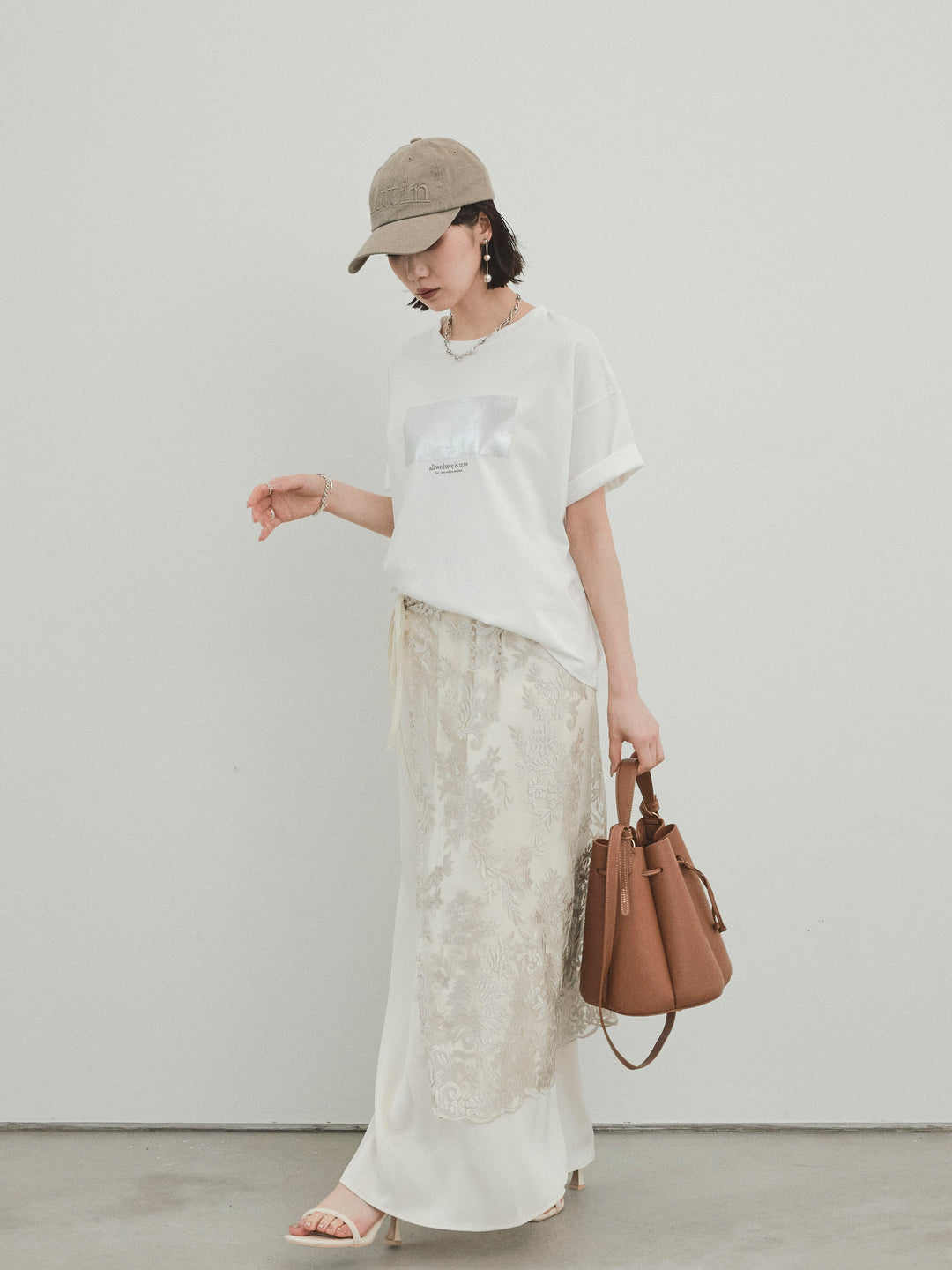 [SET] 燙金印花乾爽棉質TEE​​ + 寬鬆窄裙 + 薄紗提花裹身長裙 (3套)