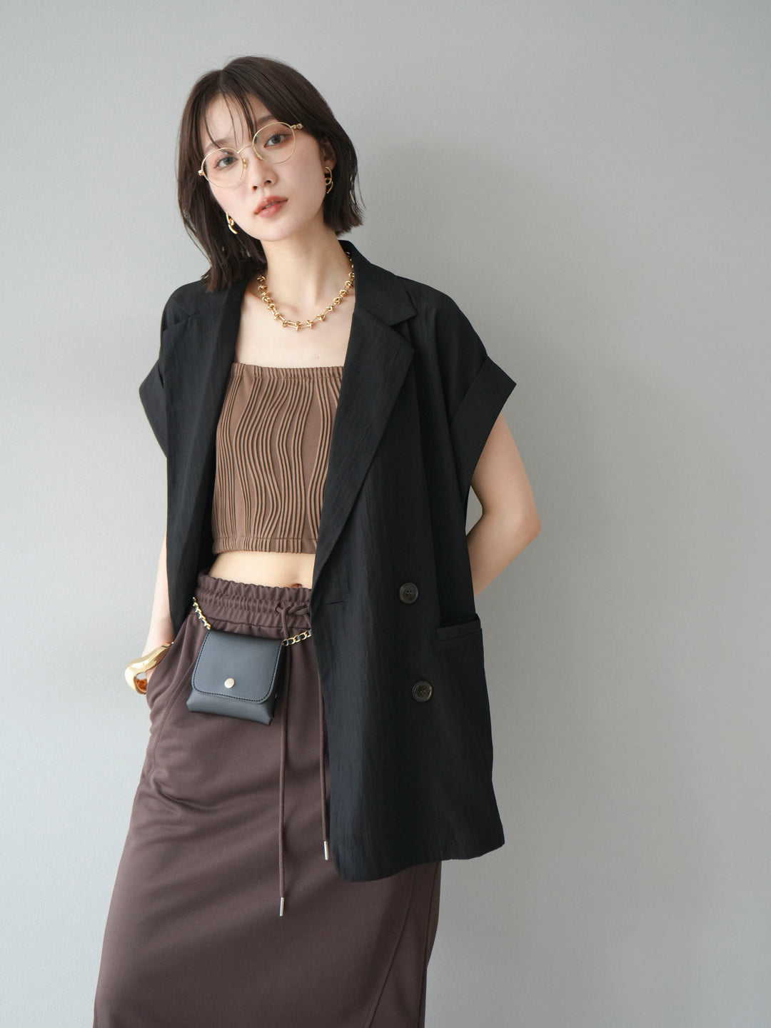 [SET]リネンライクノースリーブダブルジレ+ウェーブパイピングカップ付ベアキャミソール(2set)