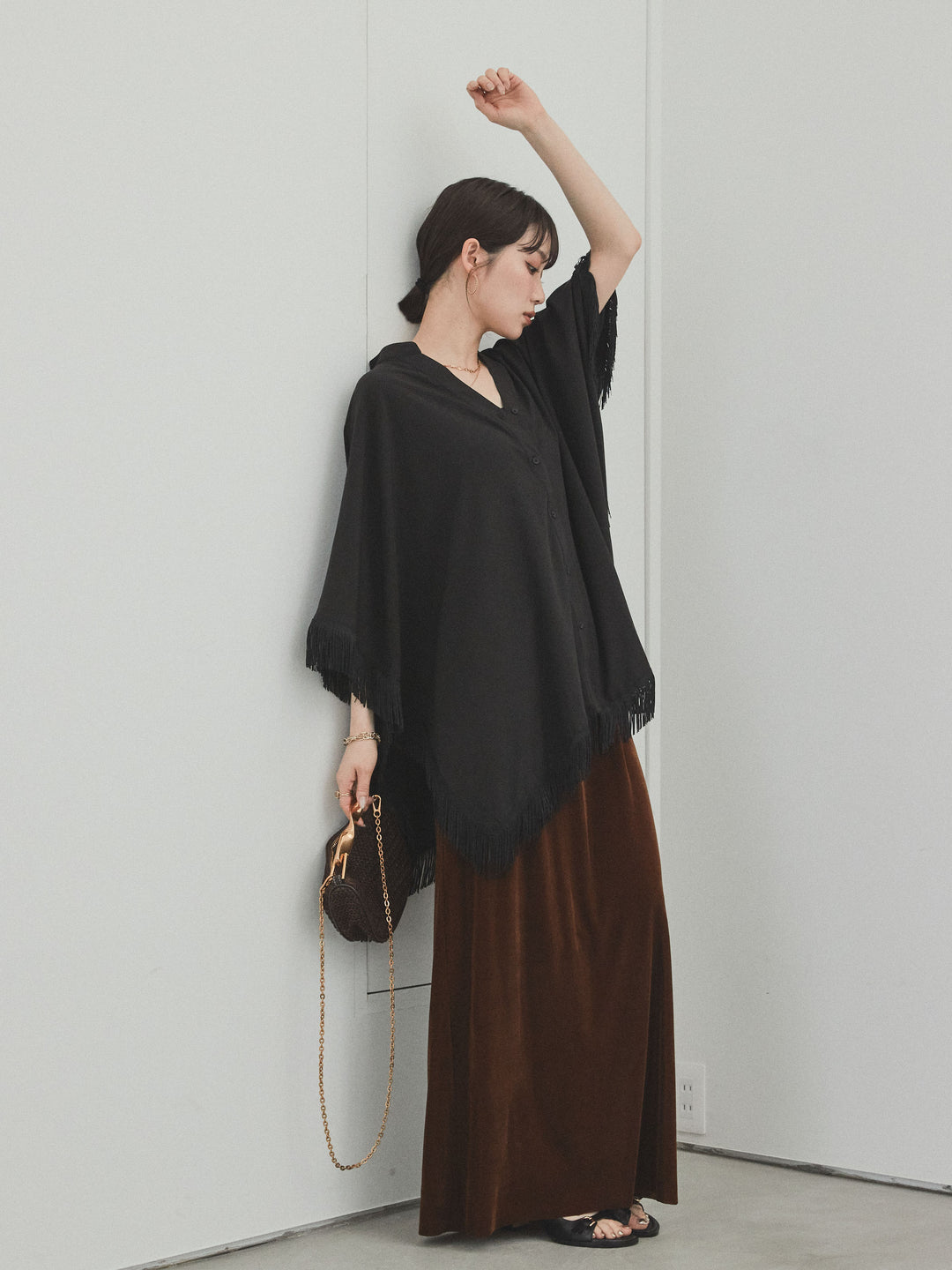 [SET] 方形流蘇斗篷襯衫 + 天鵝絨短裙 (2set)