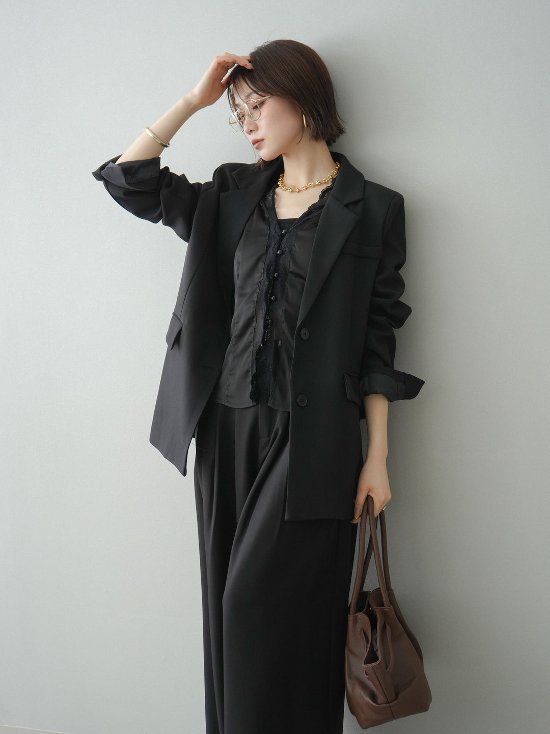 [SET]バックスリットデザインジャケット+ノースリサテンレースキャミソール(2set)