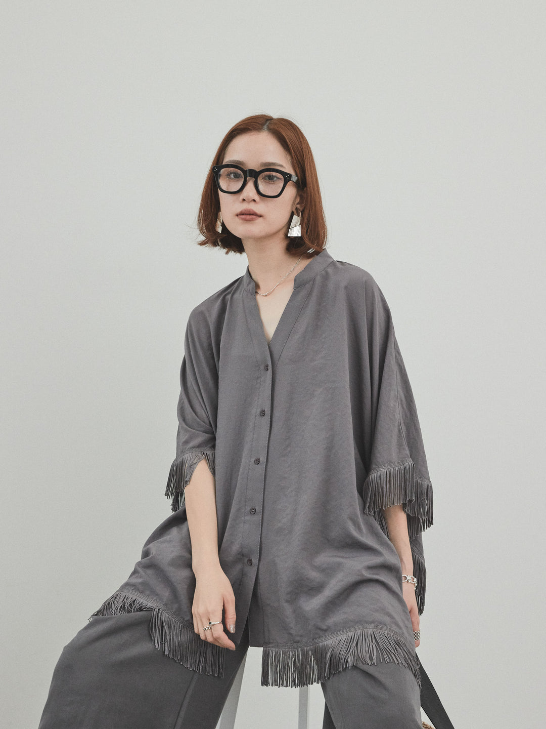 [予約]スクエアフリンジポンチョブラウス/チャコール