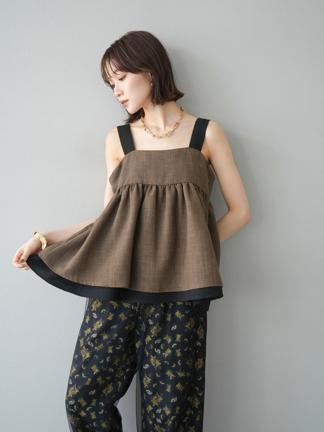 [SET]リネンライク配色フレアタンクトップ+コード刺繍チュールレイヤードパンツ+ブーケプリントタックパンツ(3set)
