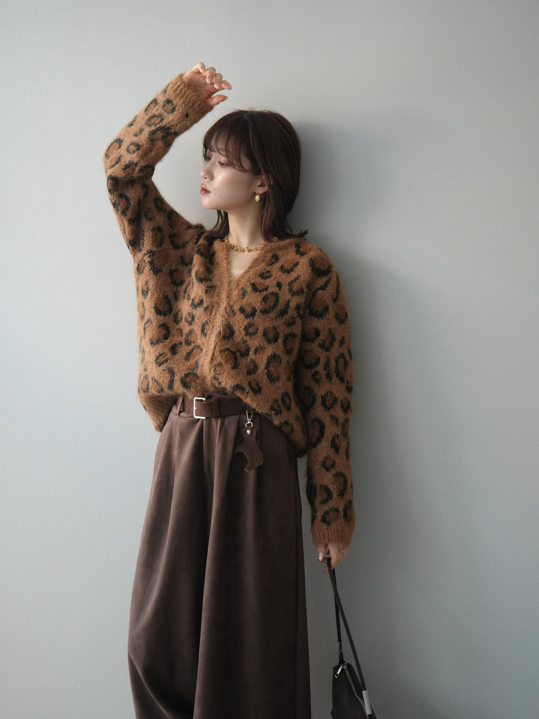 [SET]モヘアタッチレオパード柄ニットカーディガン+モチーフベルト付スエードタックワイドパンツ(2set)