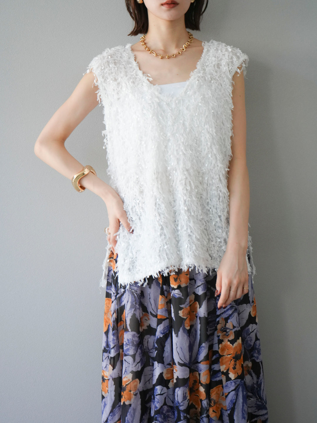 [予約]フェザーVネックベスト/ホワイト