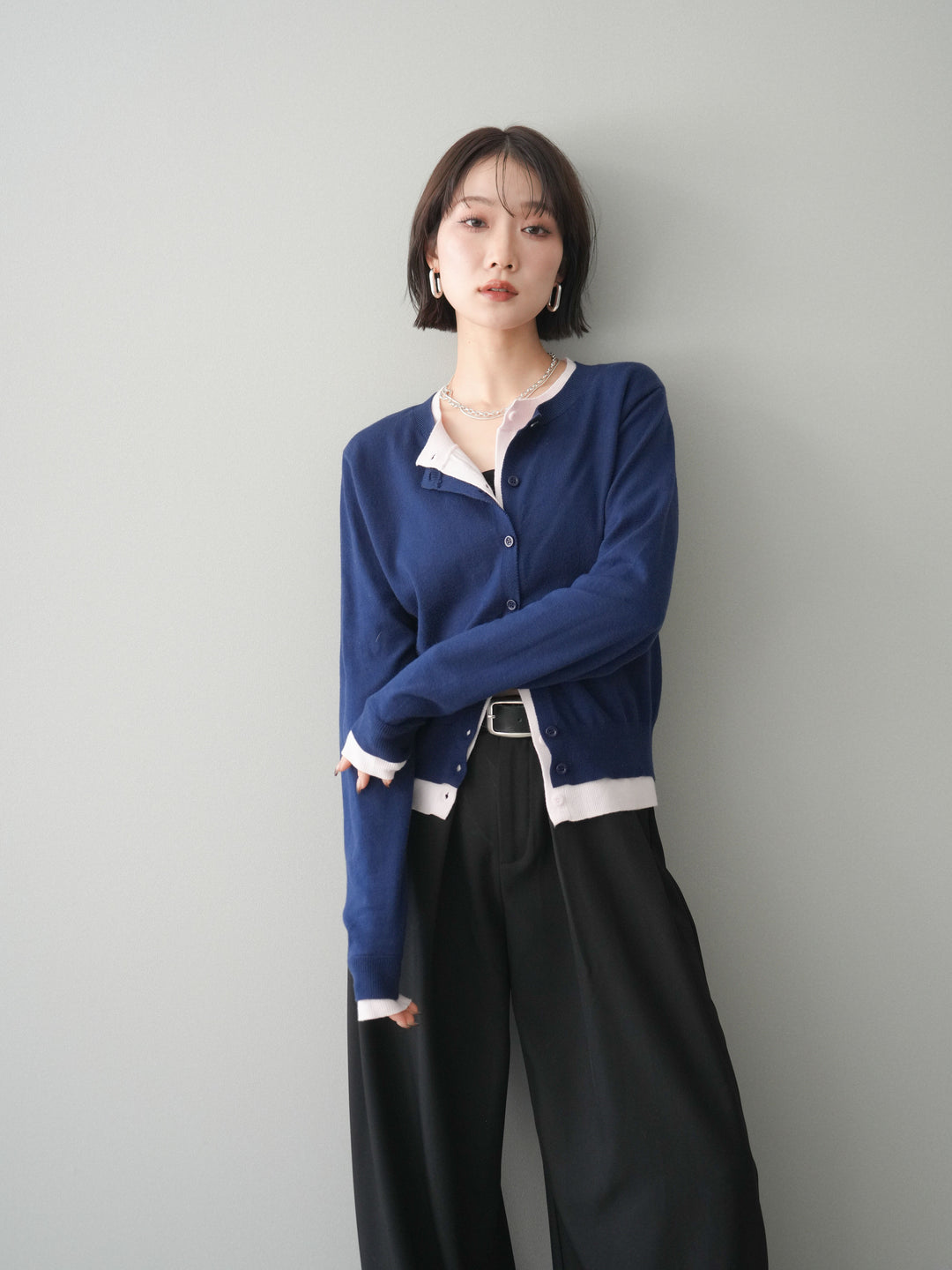 【預購】撞色疊層針織開襟衫 / 藏青色