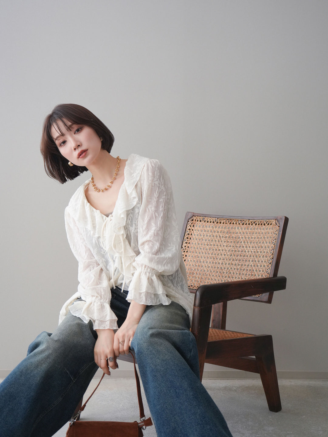 [予約]ラッフルレーススリットブラウス/ivory