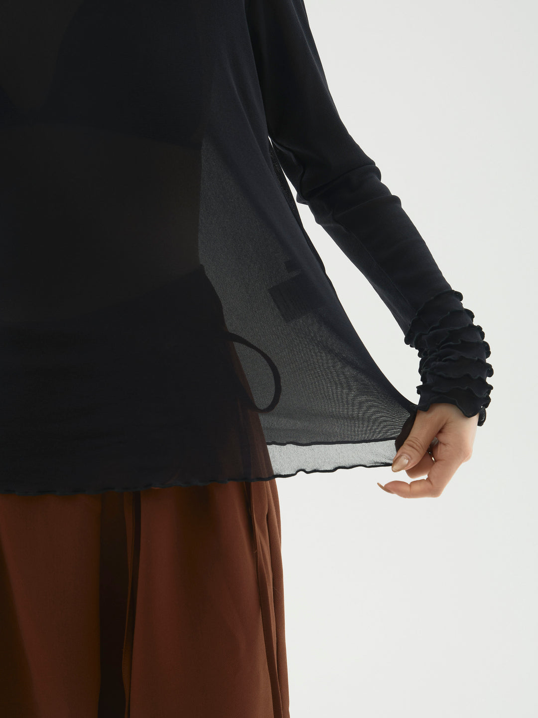 [予約]シアーフリルメロートップス/ブラック