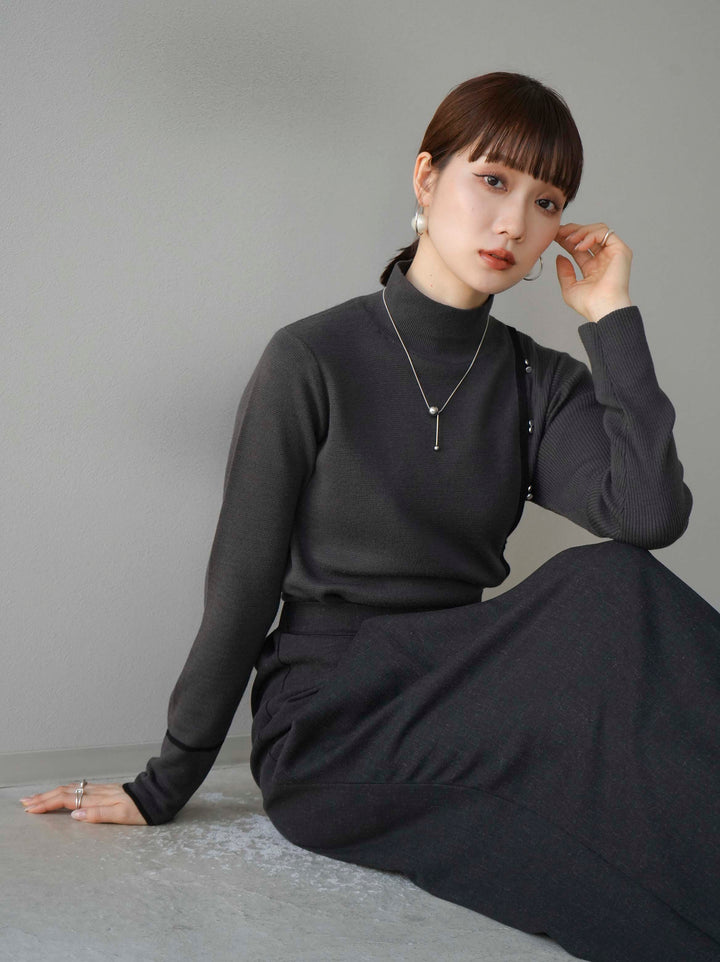 [預訂] 瓶頸配色設計紐扣針織上衣/炭灰