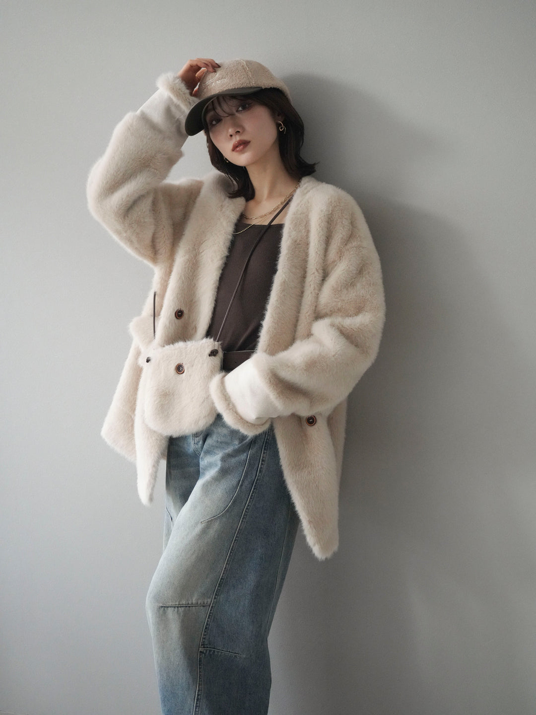 [SET]バッグ付エコファーノーカラーコート+ベルト付カーブデニムパンツ(2set)