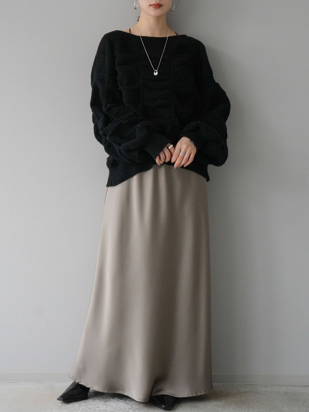 [予約]バックオープンシャーリングニットプルオーバー/ブラック