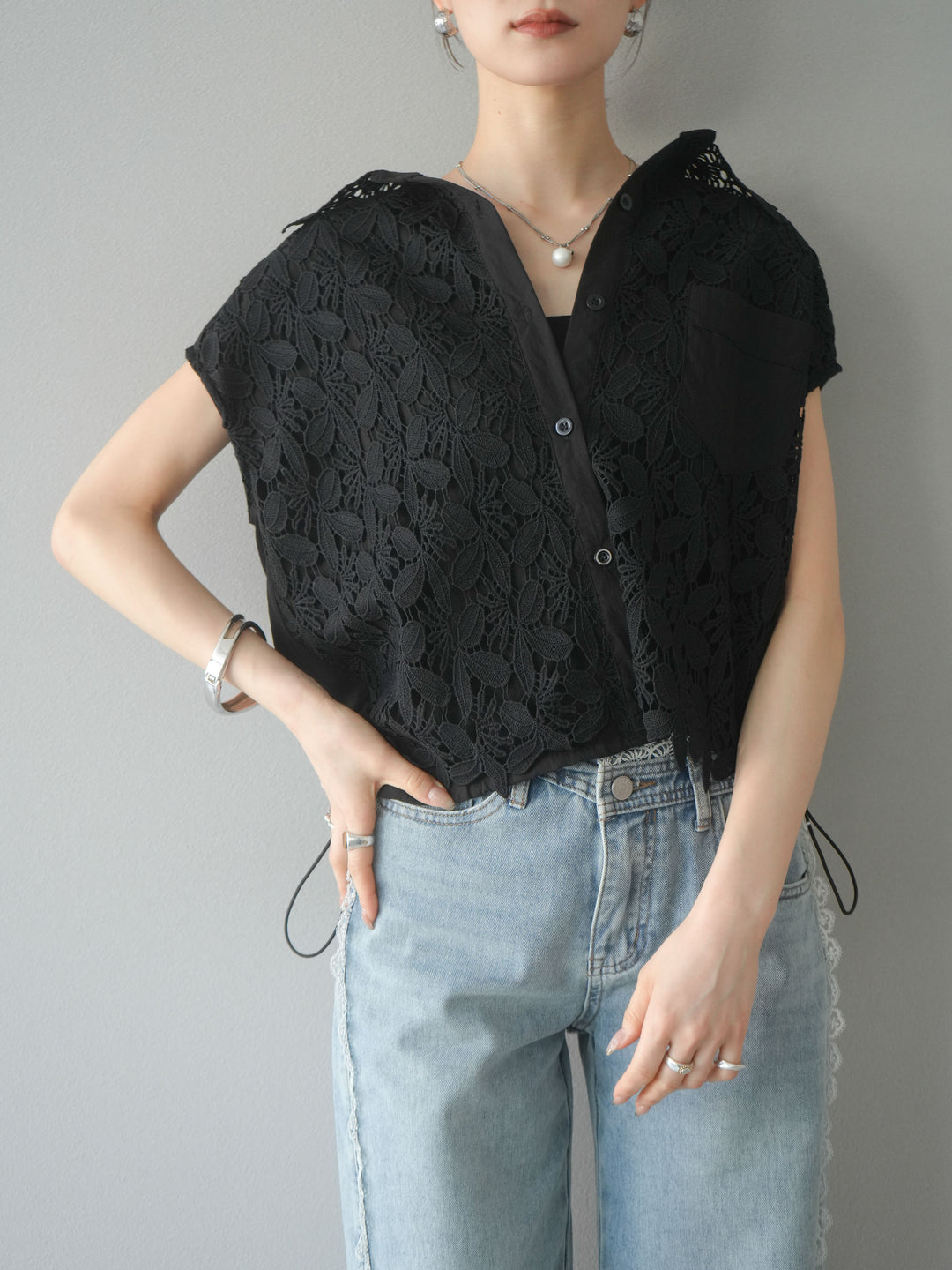 【預購】蕾絲分層抽繩襯衫/黑色