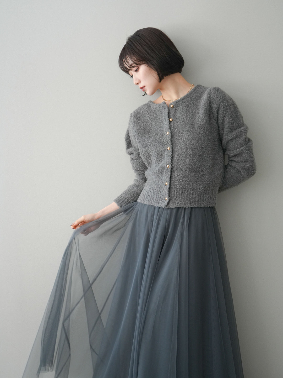 [SET]ゴールドボタンブークレニットカーディガン+チュールボリュームスカート(2set)
