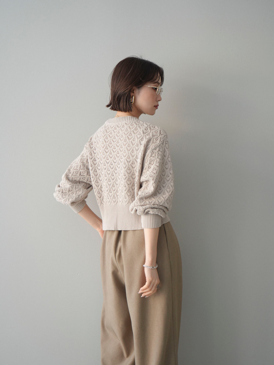 [予約]透かし編みフロントジップスリットニットプルオーバー/lightbeige