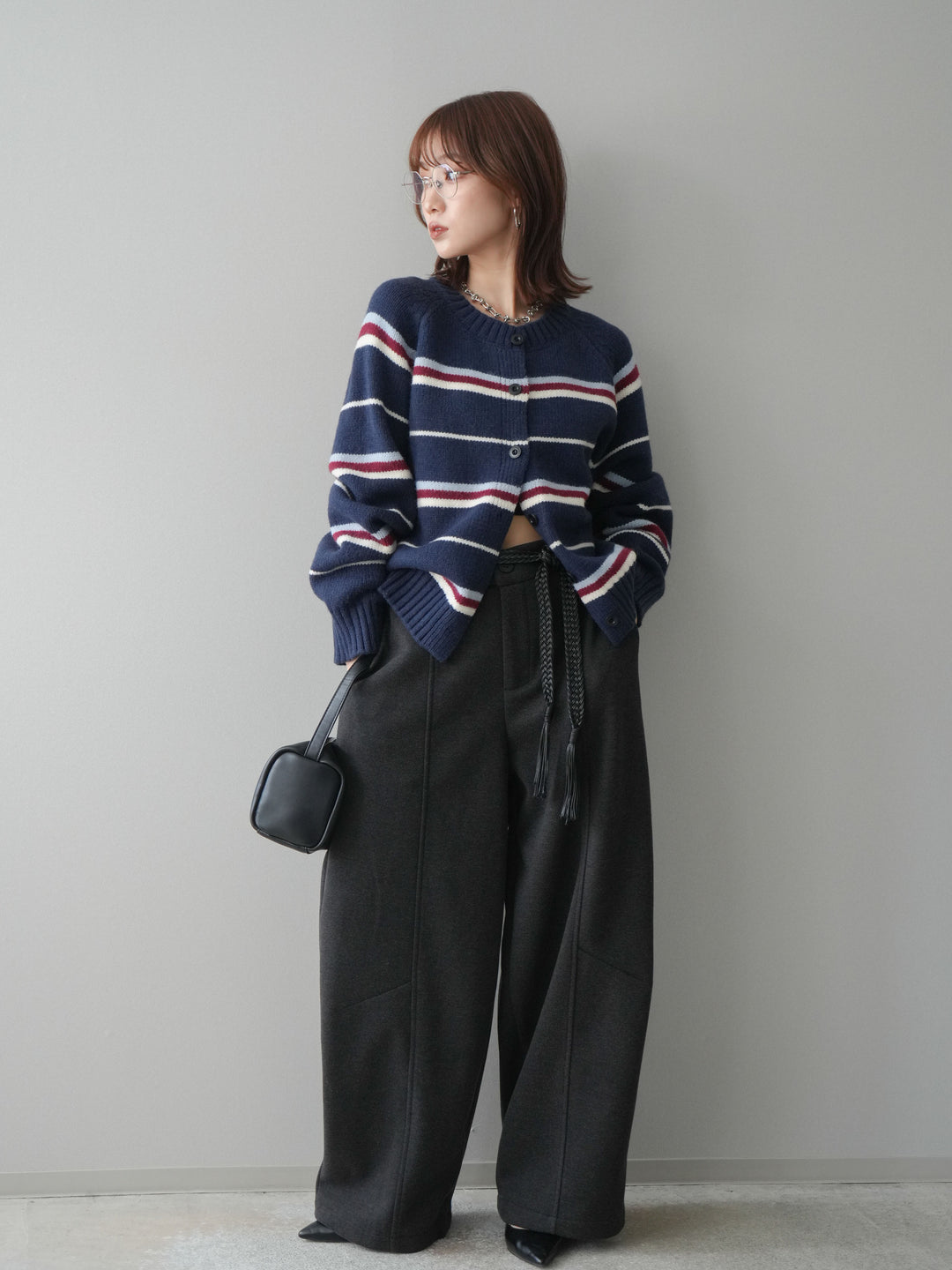 [予約]ベルト付裏起毛センターシームカーブパンツ/black