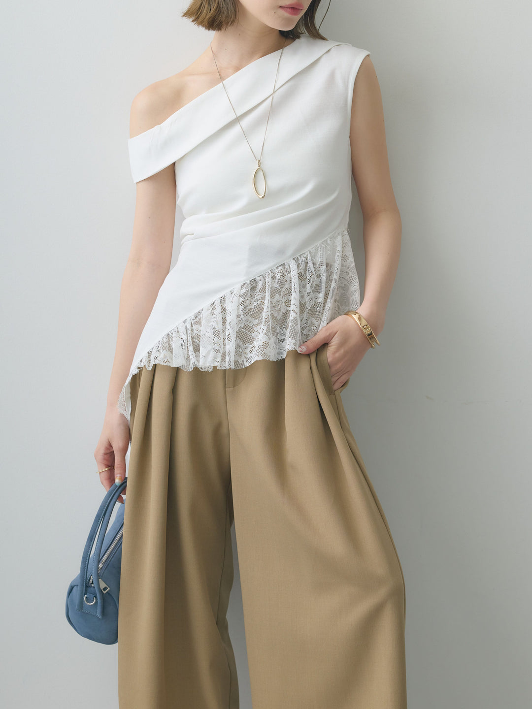[SET]アシンメトリーラッフルレースヘムトップス+クレープデシンタックワイドパンツ(2set)